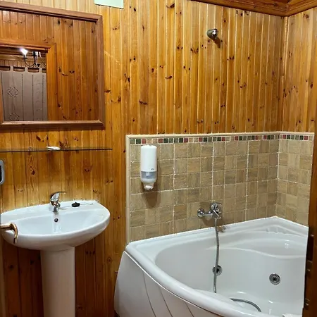 Apartamentos La Casona De Jaraiz Jaraiz de la Vera Exterior photo